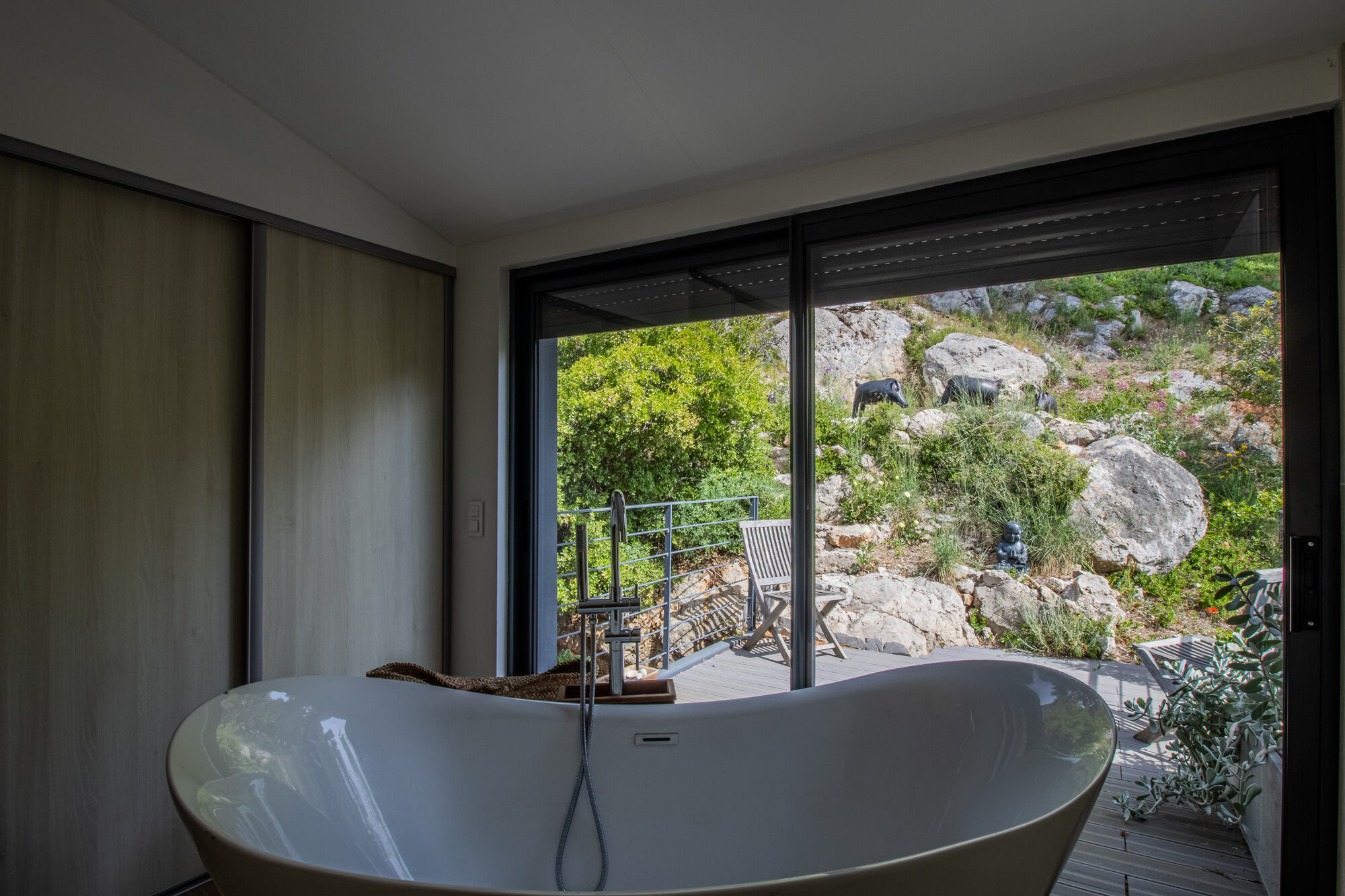 Baignoire face au paysage — Var